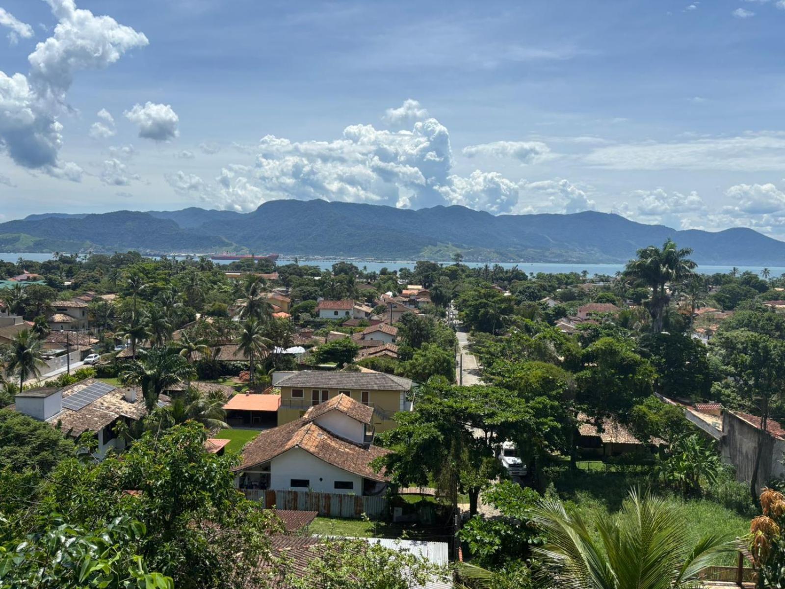 公寓 Casa No Pereque A 300 Metros Da - Espaco Inteiro