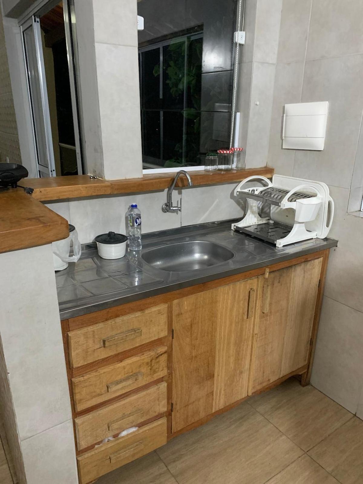 Casa No Pereque A 300 Metros Da - Espaco Inteiro *