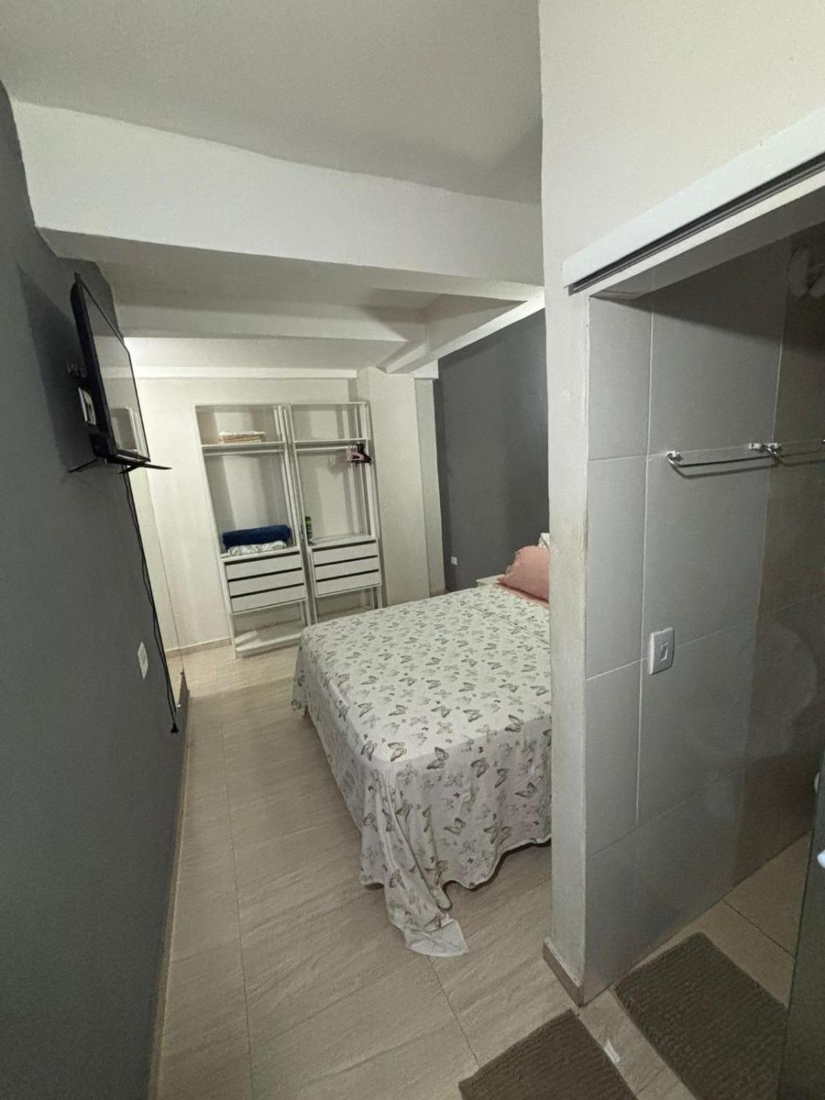 Casa No Pereque A 300 Metros Da - Espaco Inteiro Apartamento